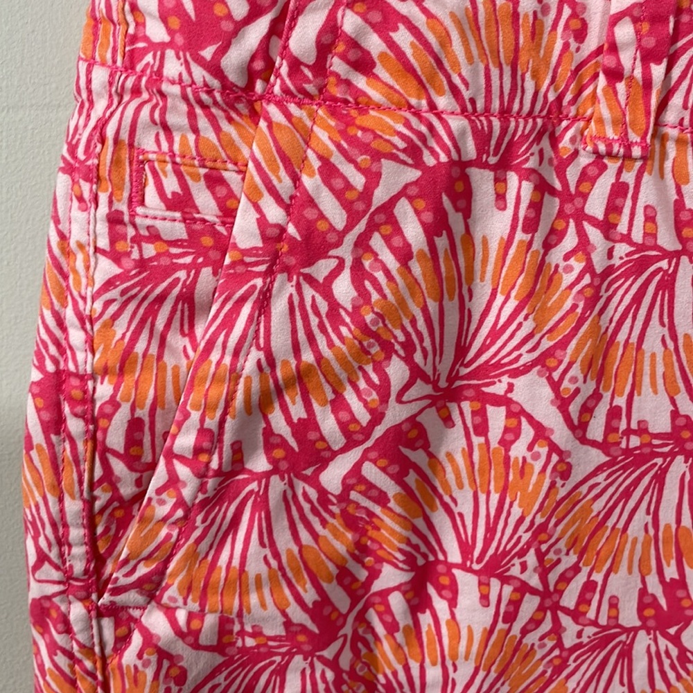 Vineyard Vines Pink and Orange Shell Print Women’s Shorts - Picture 4 of 16